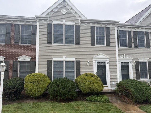13 CASTLEVIEW DRIVE — photo 1