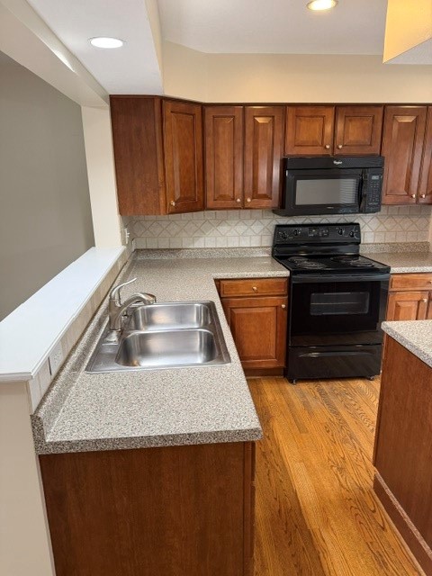 13 CASTLEVIEW DRIVE — photo 8