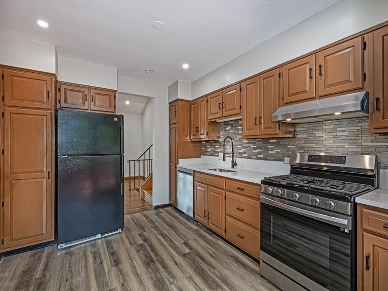 456 Regency Dr — photo 8
