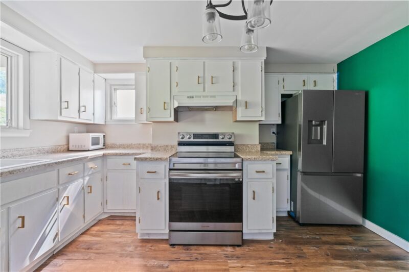 224 East End — photo 3