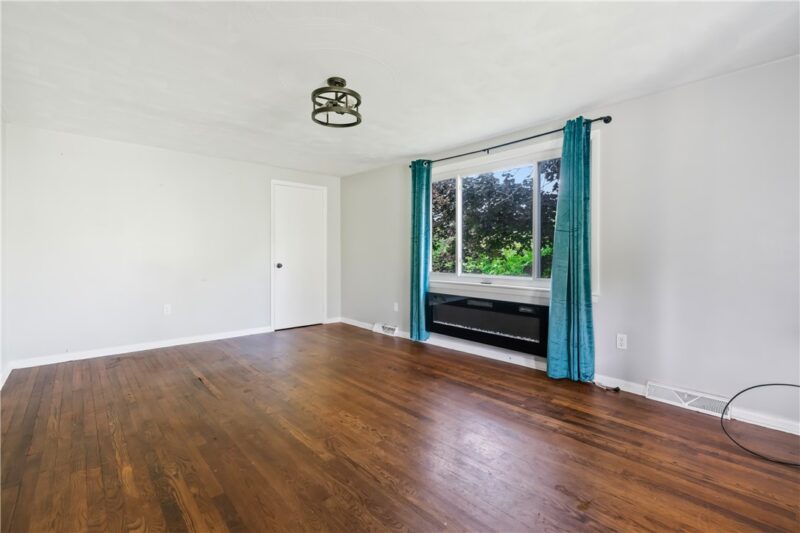 224 East End — photo 7