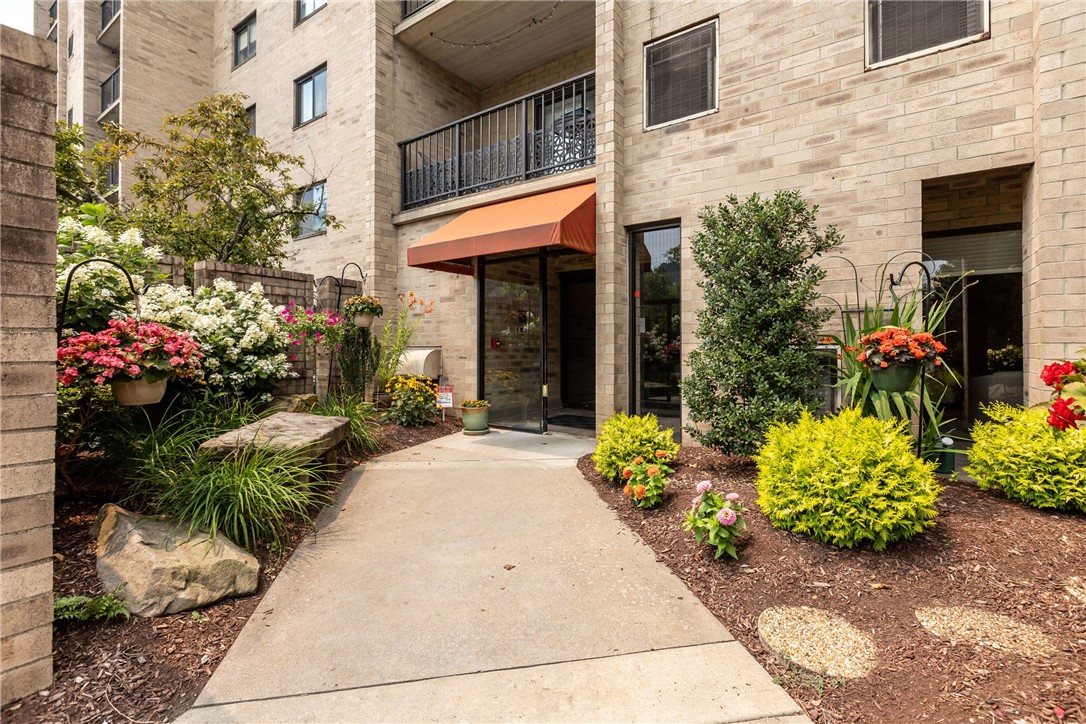 1400 Smokey Wood Dr 406 — photo 1