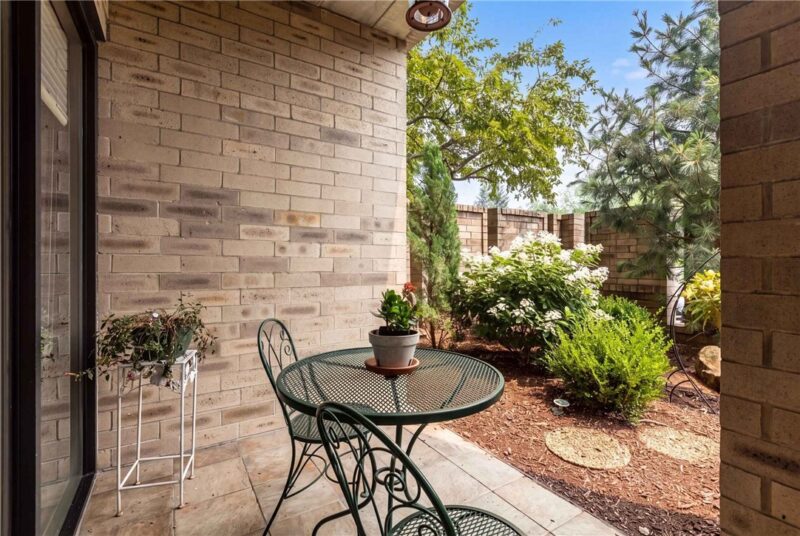 1400 Smokey Wood Dr 406 — photo 2