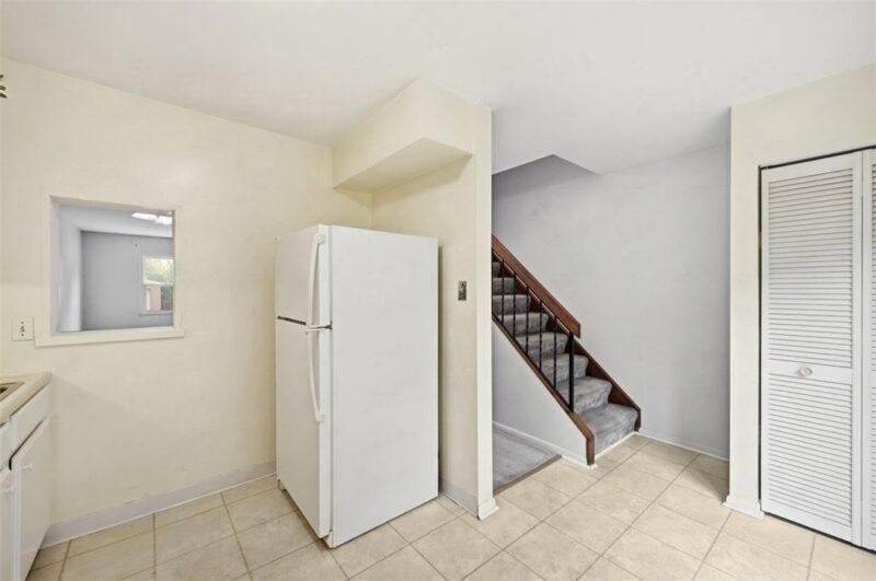 232 S GRANDVIEW — photo 7