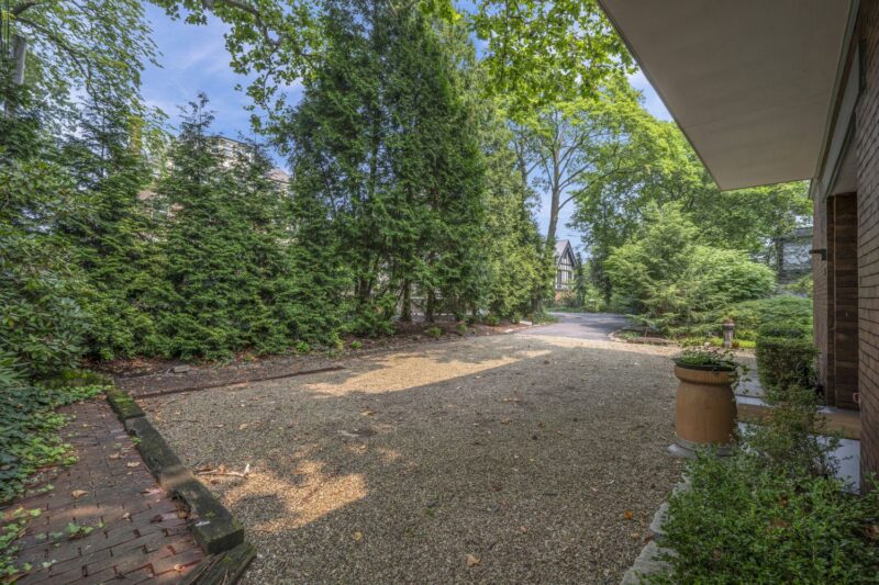 1 Parkton PLACE — photo 3