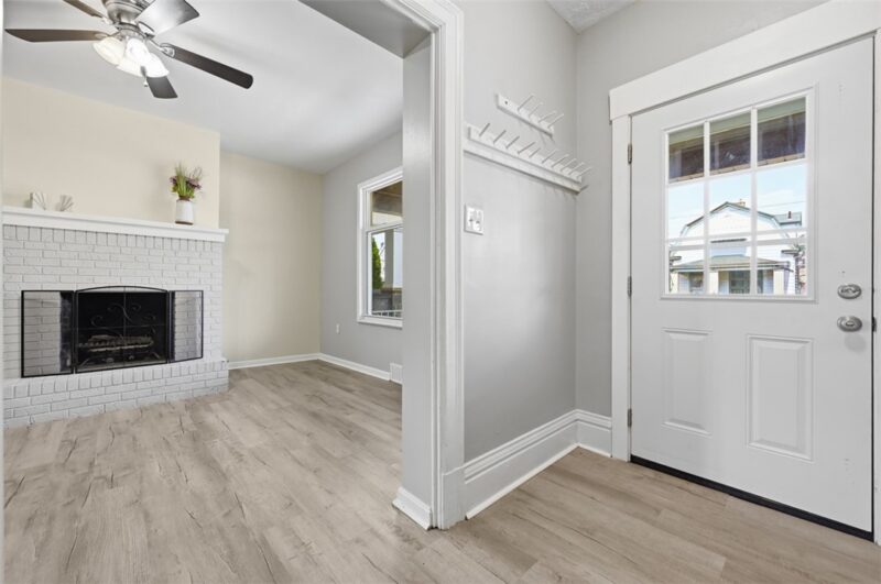 815 Maplewood Ave — photo 6