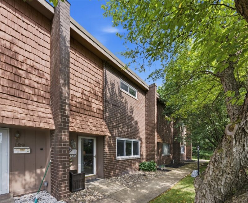 130 Rivermont Ct — photo 3