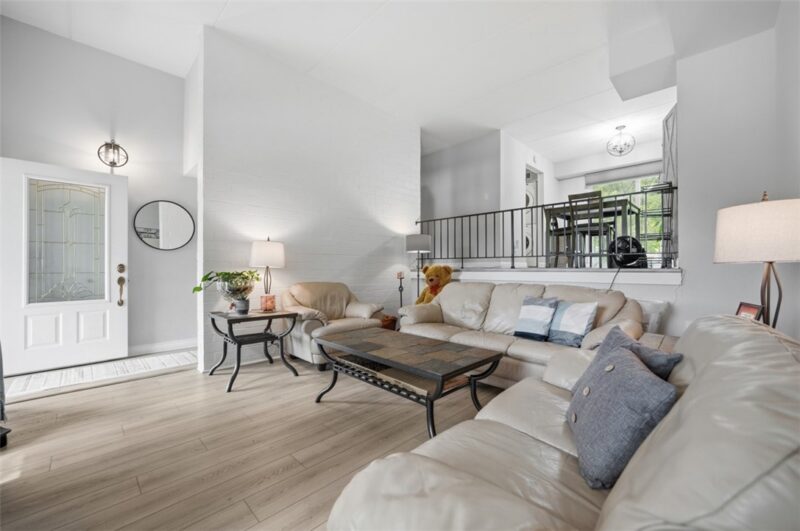 130 Rivermont Ct — photo 4