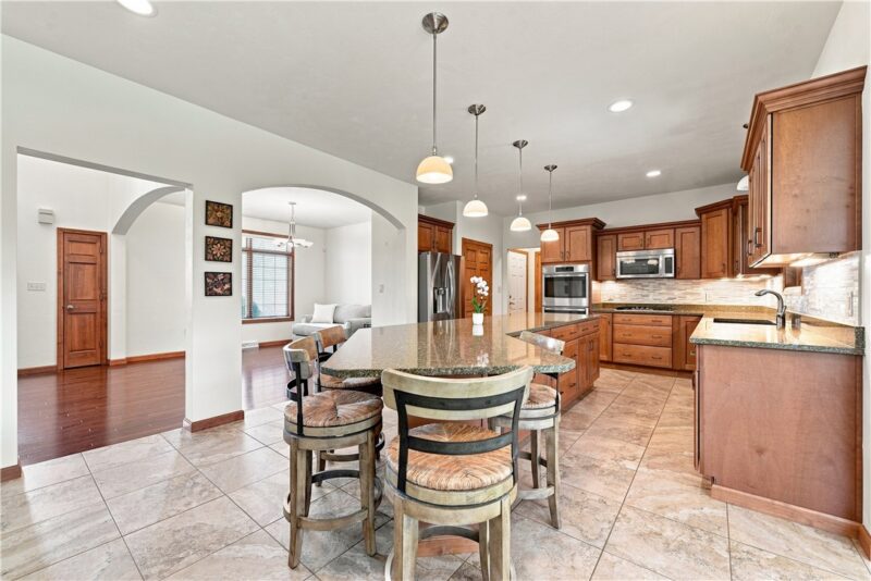 7708 Natalie Ln — photo 6