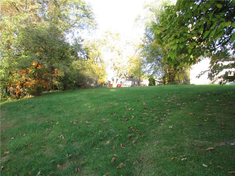 301 OAK AVENUE — photo 8