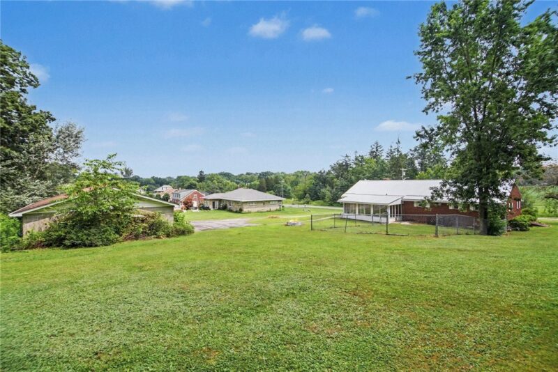 330 Butler Rd — photo 4