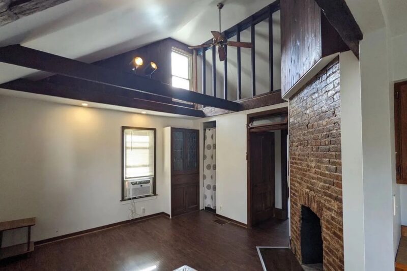 1031 Tyndall St — photo 7
