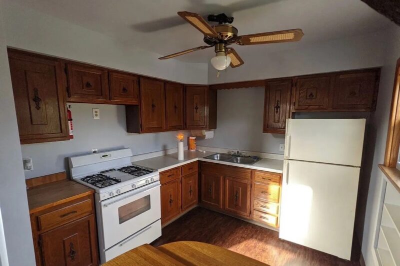 1031 Tyndall St — photo 8