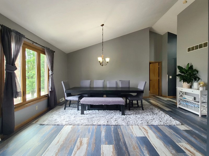 3319 Carriage Cir — photo 3