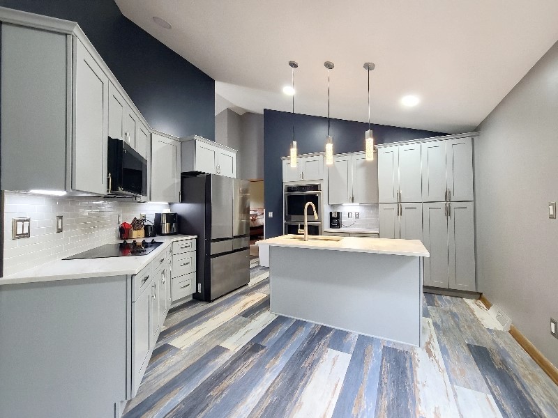 3319 Carriage Cir — photo 7