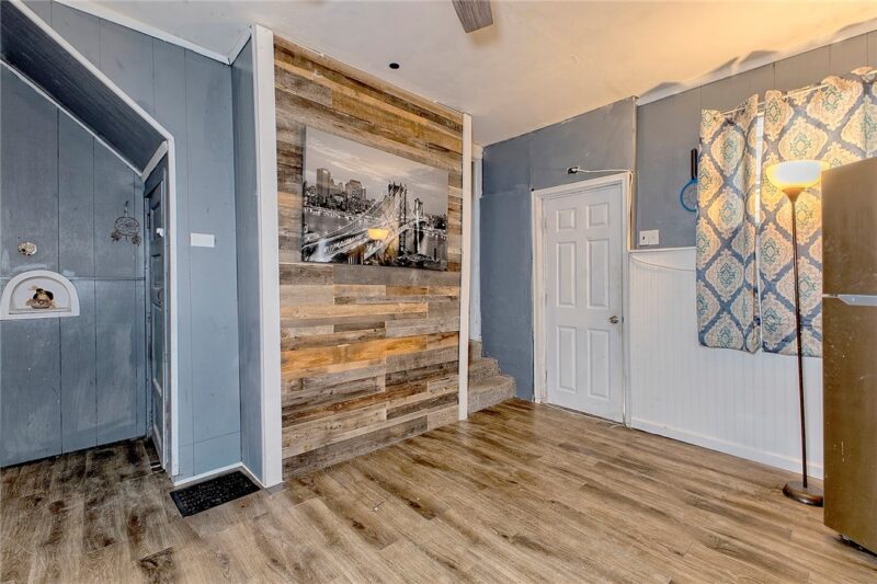 218 N 4th Street — photo 7