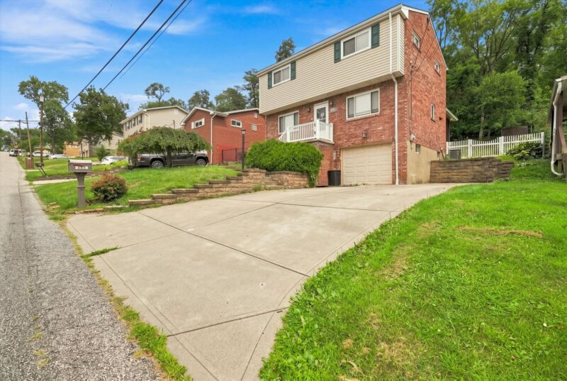 5877 Pleasant STREET — photo 5