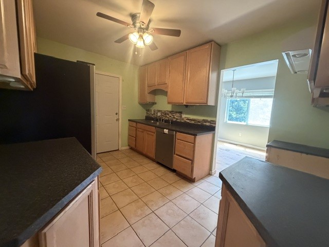 222 W Shaffer Rd — photo 6