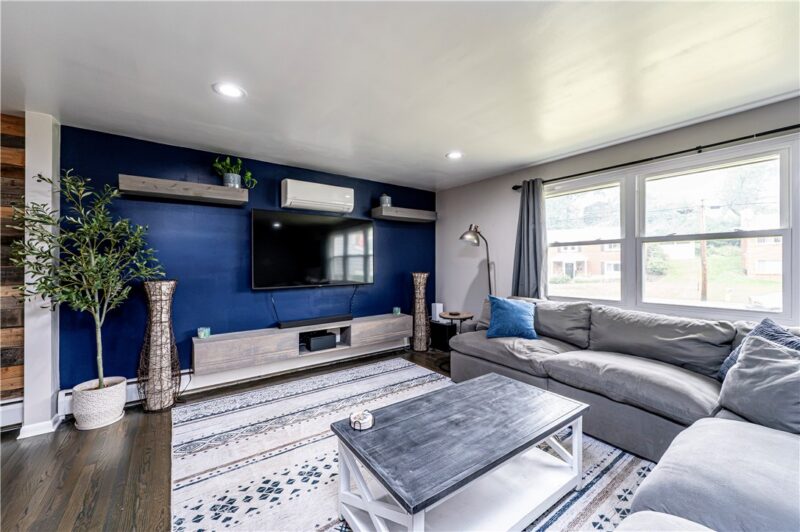 1257 Catalina Dr — photo 3
