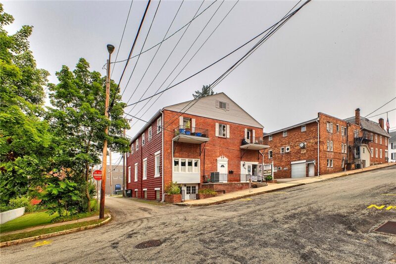 107 S. Clair St — photo 5