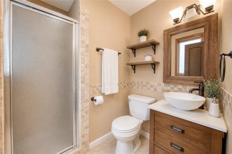 147 College Ave — photo 6