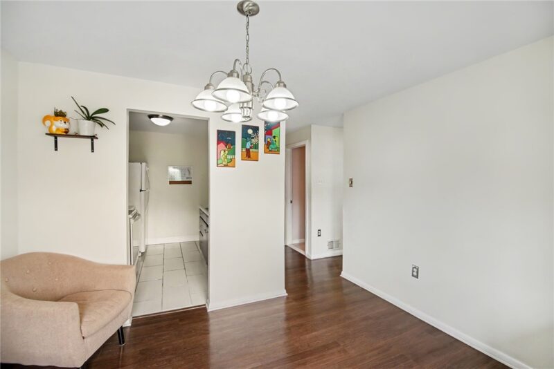 162 Linden Ct — photo 6
