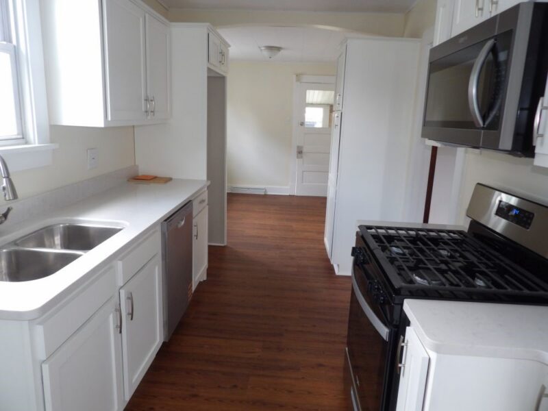 129 Lynn St — photo 2