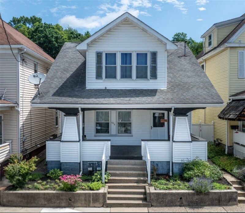 628 Hawthorne Ave
