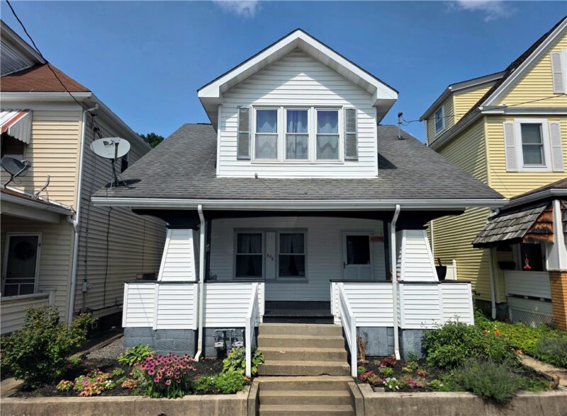 628 Hawthorne Ave — photo 3