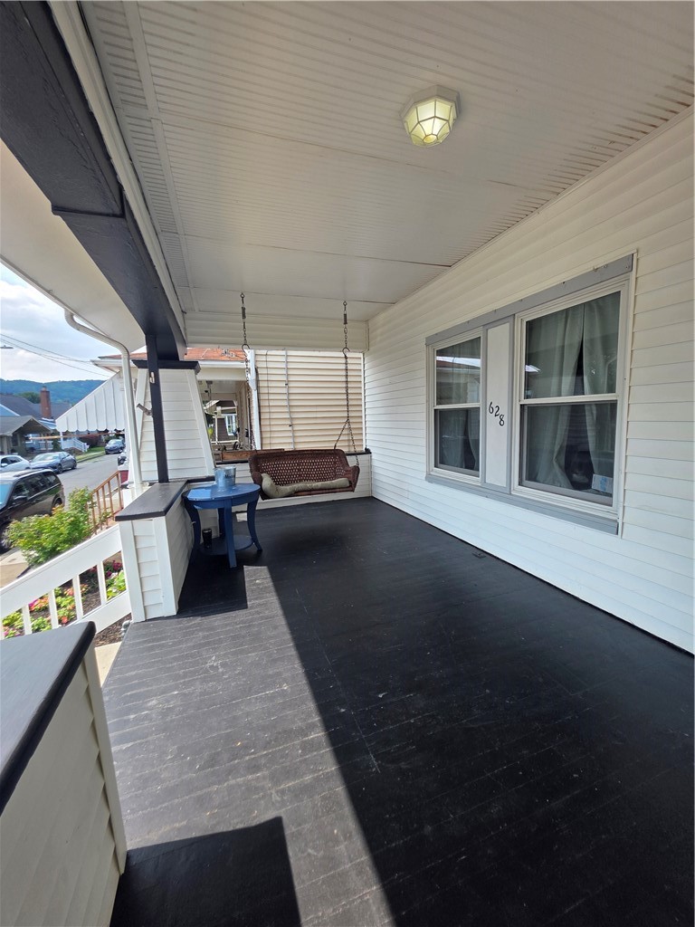 628 Hawthorne Ave — photo 5
