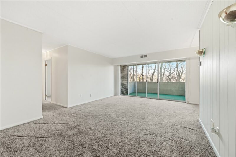 4106 Charlemagne Cir 4106 — photo 3