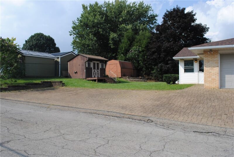 500 Morningside Dr — photo 2
