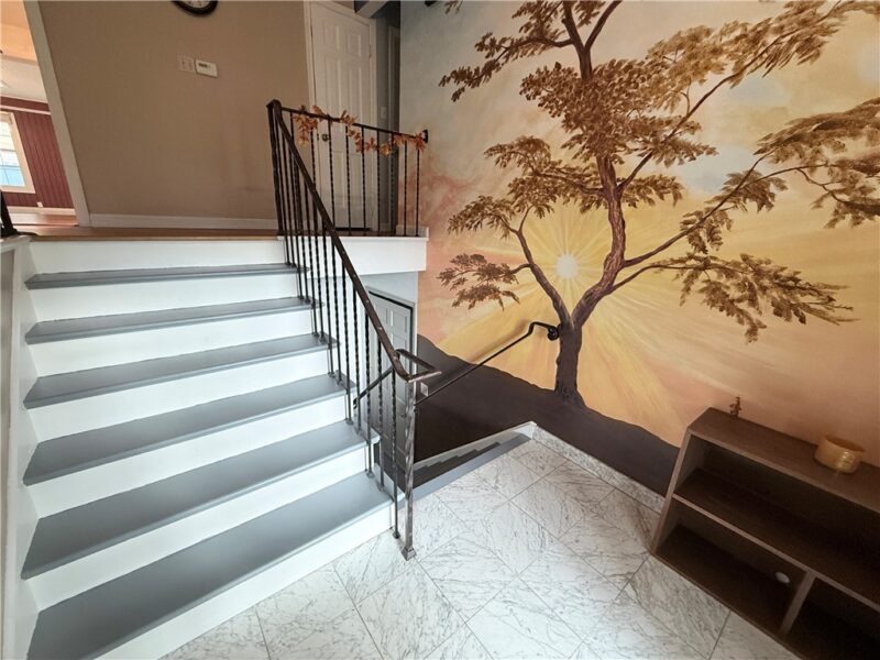 600 W Lincoln Ave — photo 4