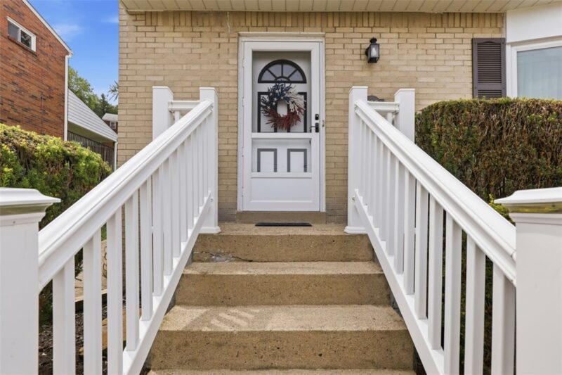 600 Calvert Ave — photo 5