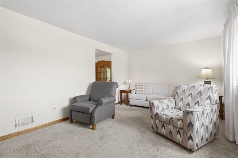 600 Calvert Ave — photo 7