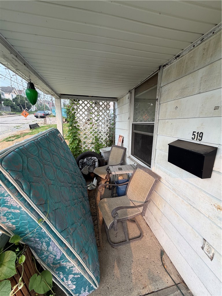 519 Fayette St — photo 2