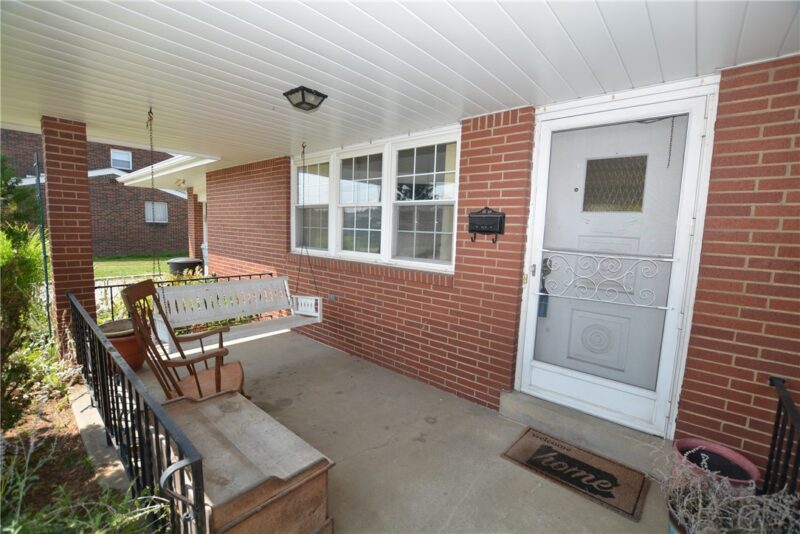 199 Lindenwood Dr — photo 4