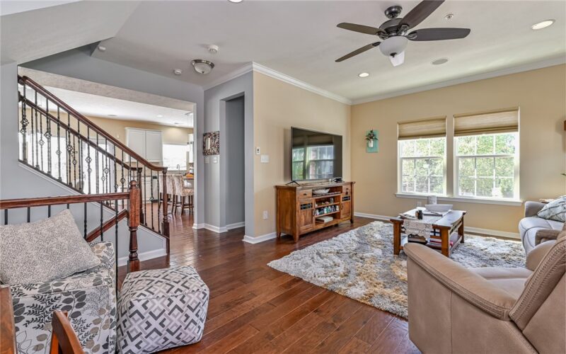 401 Pointe View Dr — photo 4