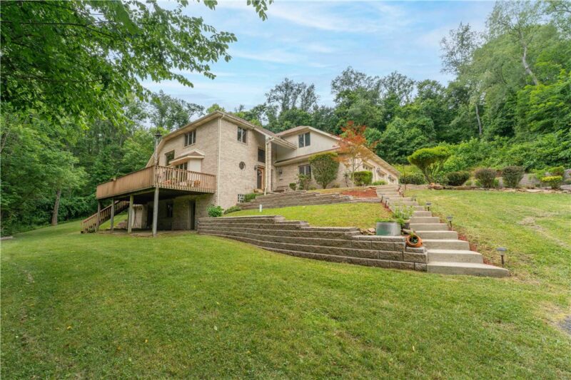 461 and 467 Fan Hollow Rd — photo 2
