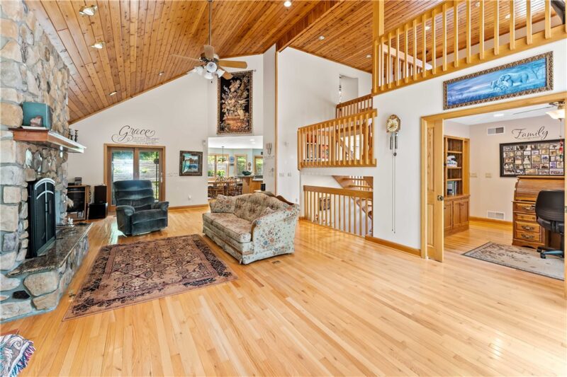 461 and 467 Fan Hollow Rd — photo 7