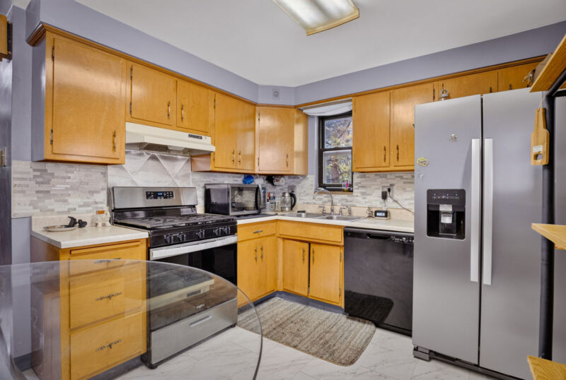 412 Nicholas St — photo 8