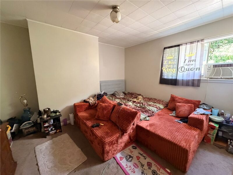 2723 Merwyn Ave — photo 2