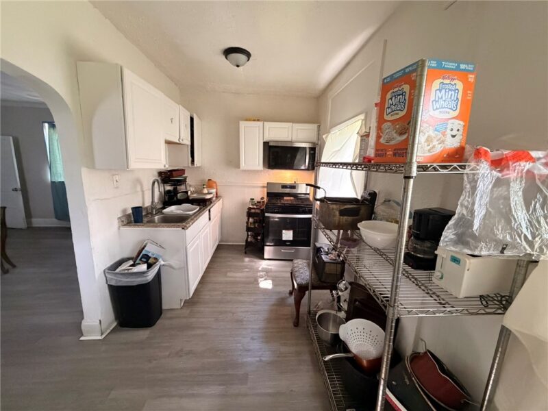 2723 Merwyn Ave — photo 6
