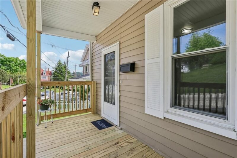 1017 Main Street — photo 3