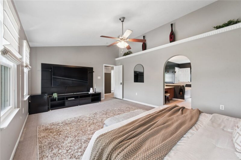 302 Davinci Ct — photo 4