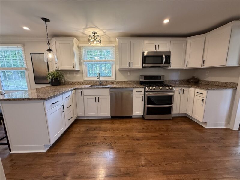 1365 Old Meadow Rd — photo 3