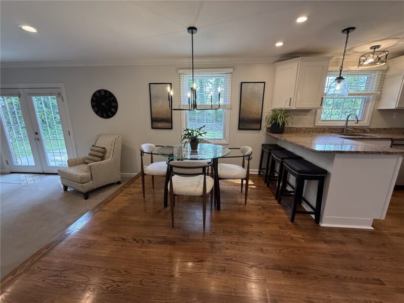 1365 Old Meadow Rd — photo 5
