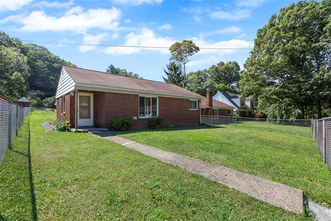 2605 Marion St — photo 1