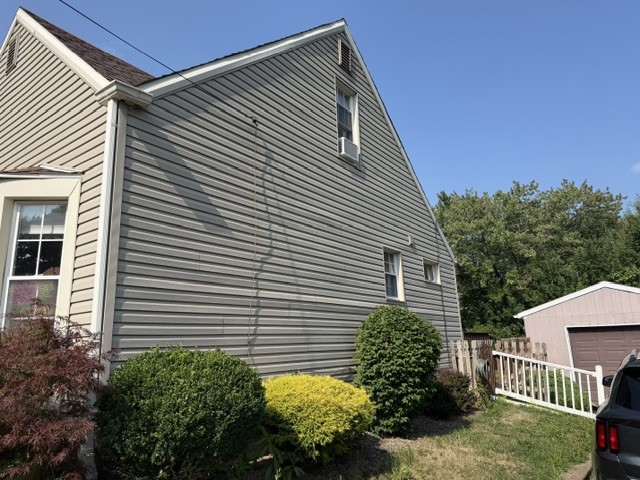 253 Service Ave — photo 2