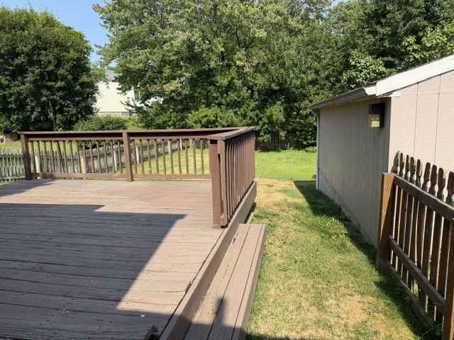 253 Service Ave — photo 3